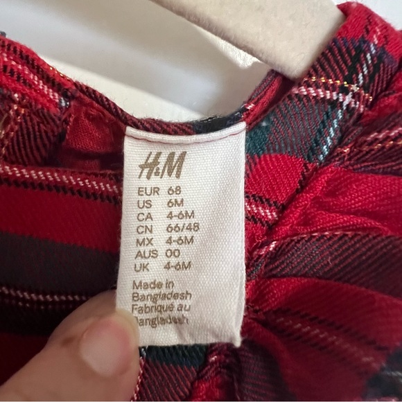 Sister and me holiday dresses - sizes 4T and 3-6m - Picture 3 of 3